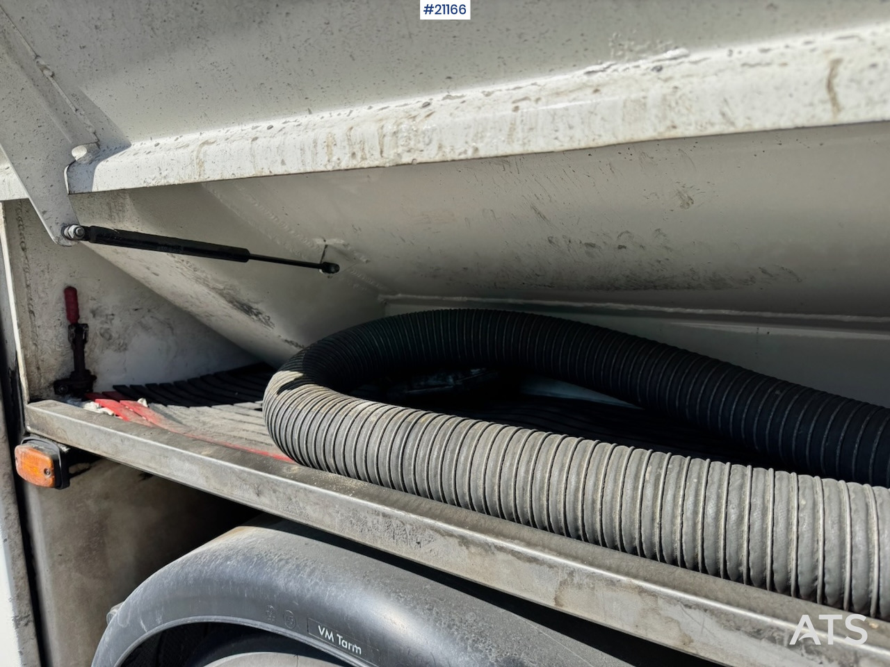 Tank truck Mercedes Actros 2553: picture 23 Tank truck Mercedes Actros 2553: picture 23