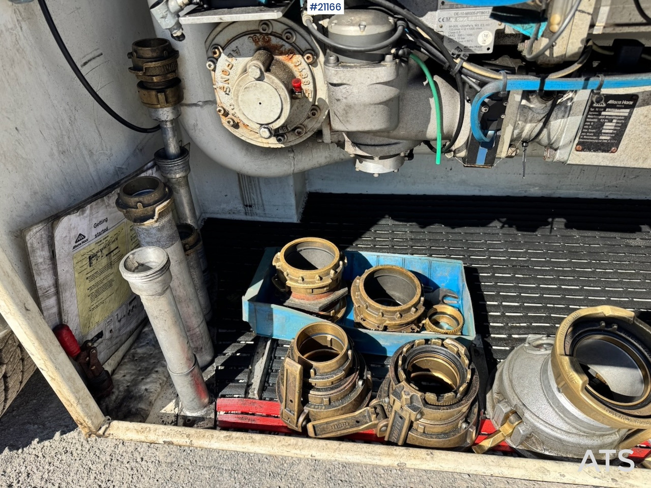 Tank truck Mercedes Actros 2553: picture 35 Tank truck Mercedes Actros 2553: picture 35