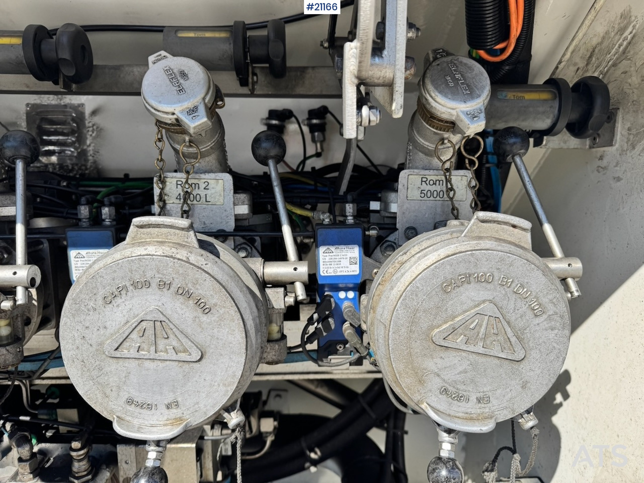 Tank truck Mercedes Actros 2553: picture 29 Tank truck Mercedes Actros 2553: picture 29