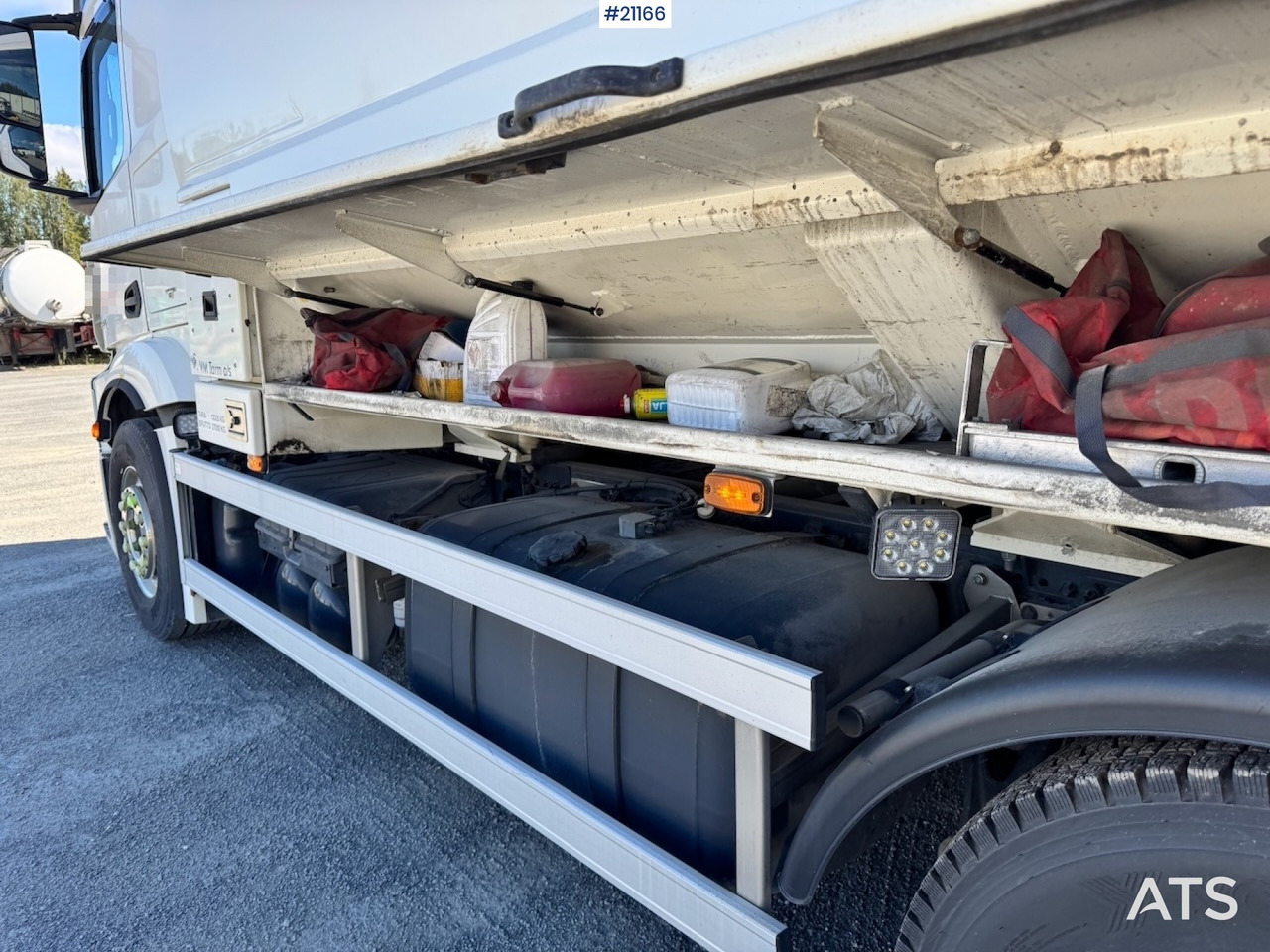 Tank truck Mercedes Actros 2553: picture 39 Tank truck Mercedes Actros 2553: picture 39