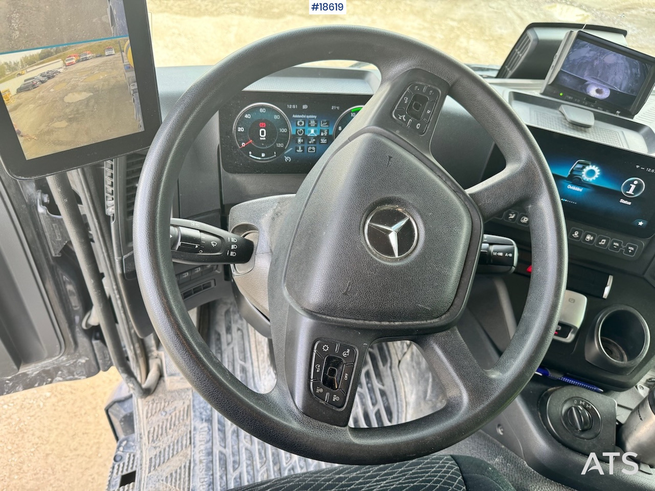 Concrete mixer truck Mercedes Arocs 3246: picture 31