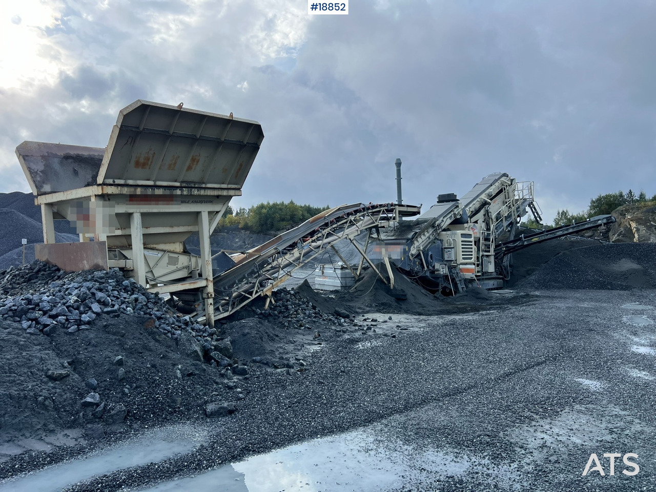 Metso Lokotrack LT220D Finknuser m/ sikt, matekasse og transportbånd - Mobile crusher: picture 2 Metso Lokotrack LT220D Finknuser m/ sikt, matekasse og transportbånd - Mobile crusher: picture 2