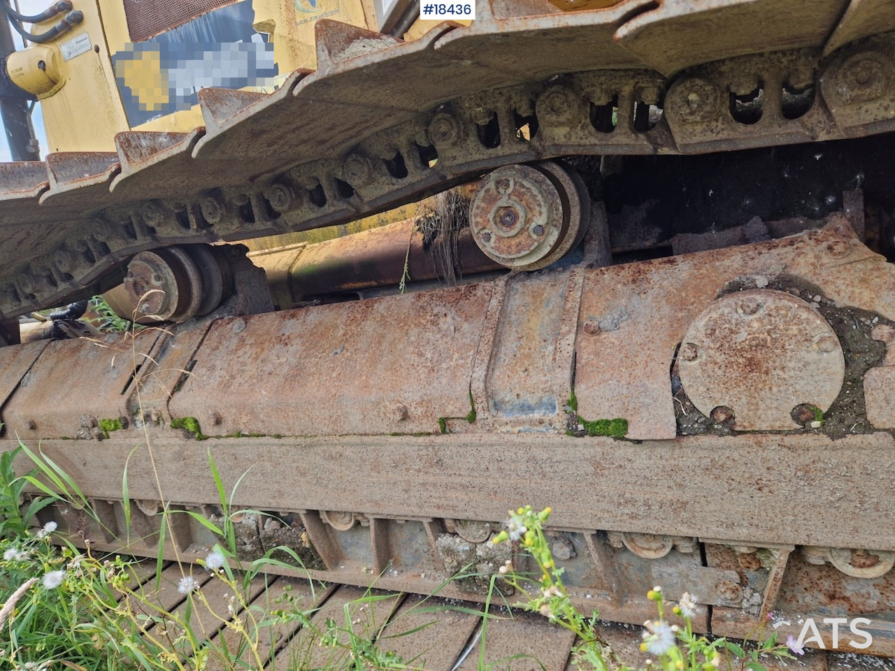 Bulldozer New Holland D150B: picture 18