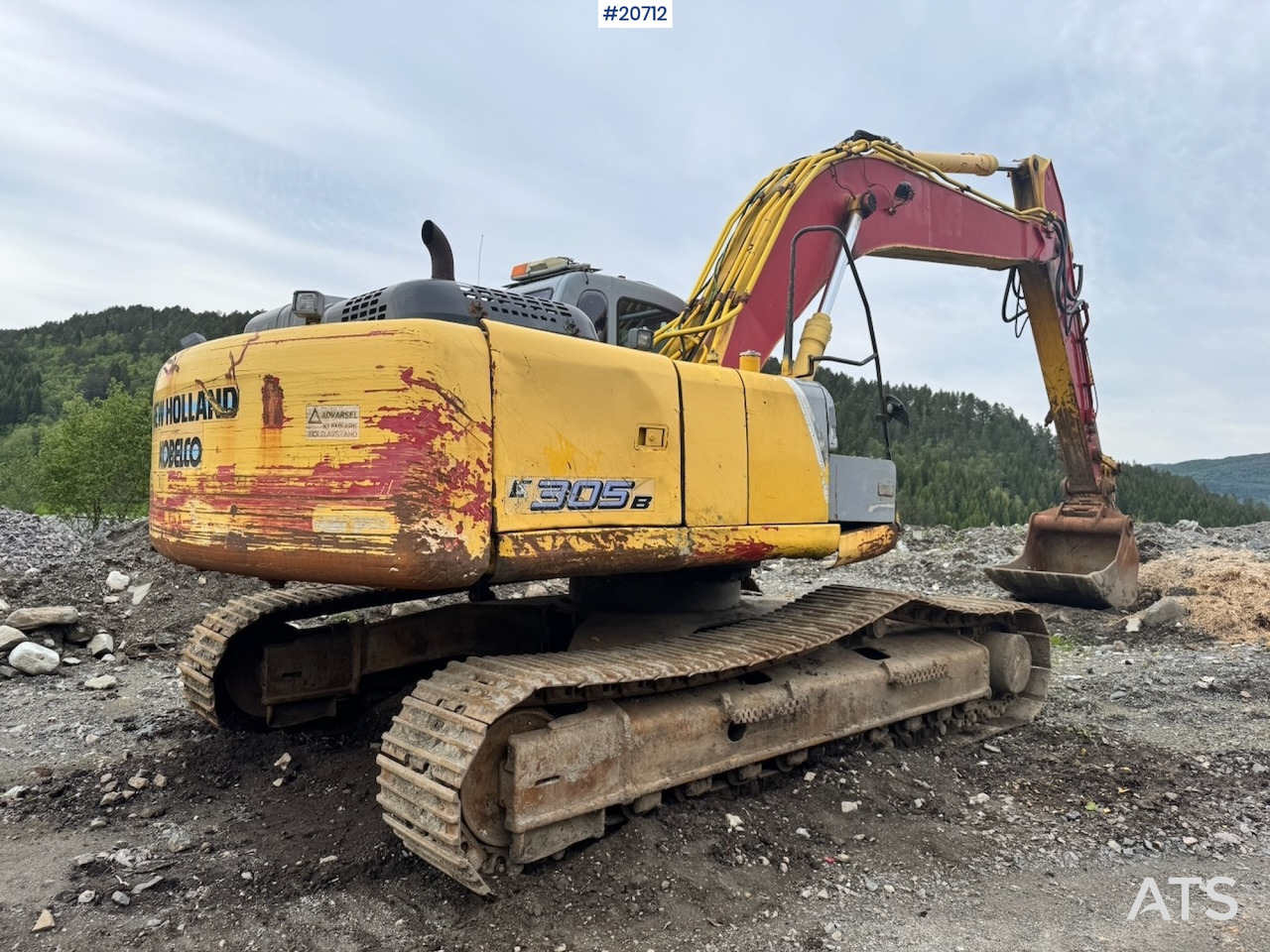 New Holland kobelco E305B - Excavator: picture 5 New Holland kobelco E305B - Excavator: picture 5