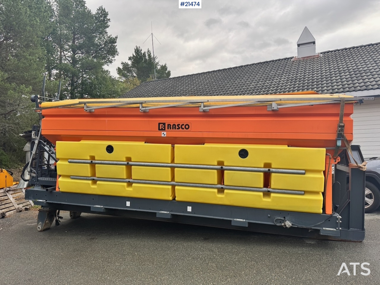 Rasco L5800 - Sand/ Salt spreader: picture 2 Rasco L5800 - Sand/ Salt spreader: picture 2