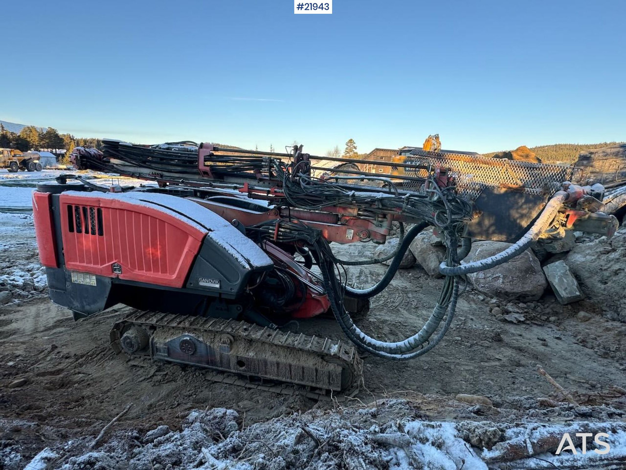 Sandvik Dino DC400RI Borerigg. Overhalt motor og hammer SE VIDEO - Drilling rig: picture 2 Sandvik Dino DC400RI Borerigg. Overhalt motor og hammer SE VIDEO - Drilling rig: picture 2