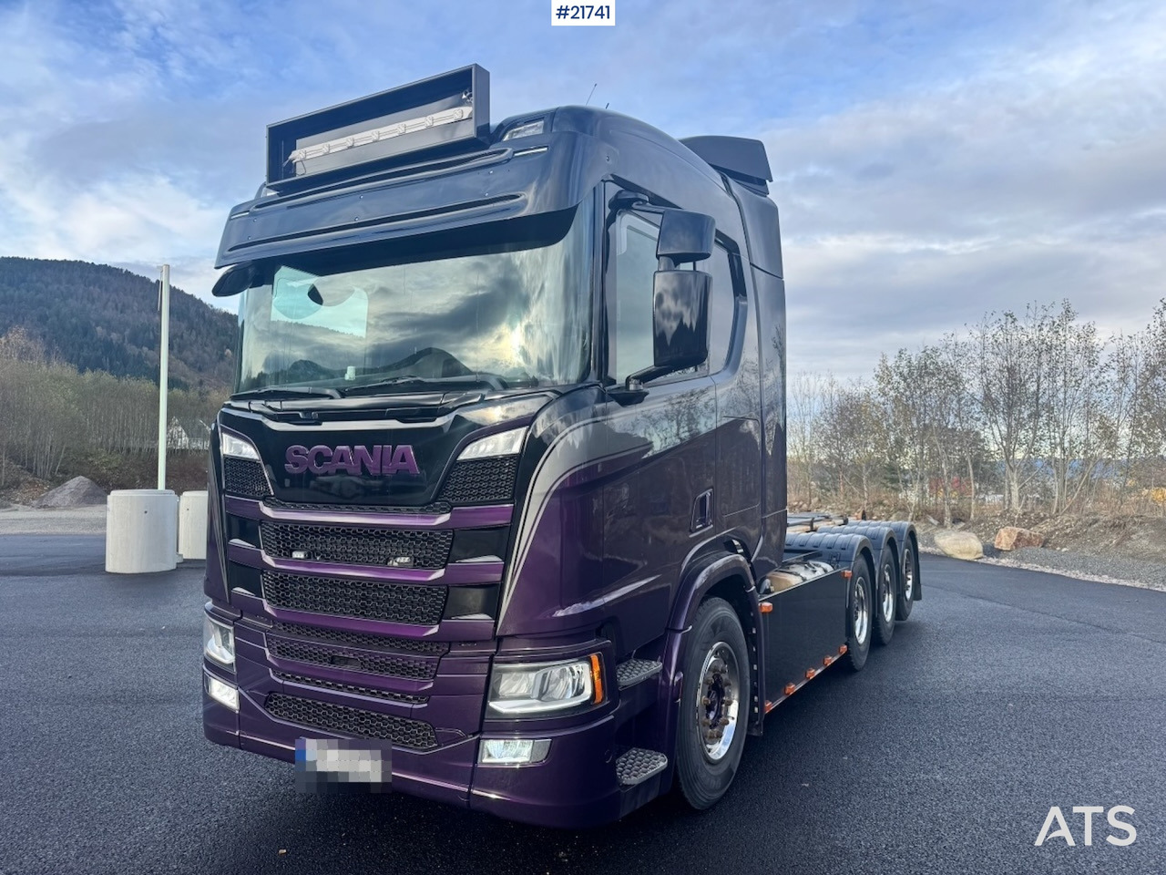 Scania 2018 Scania R580 Tridem Krokbil m/ Kranhydraulikk. Nylakkert! - Hook lift truck: picture 1 Scania 2018 Scania R580 Tridem Krokbil m/ Kranhydraulikk. Nylakkert! - Hook lift truck: picture 1