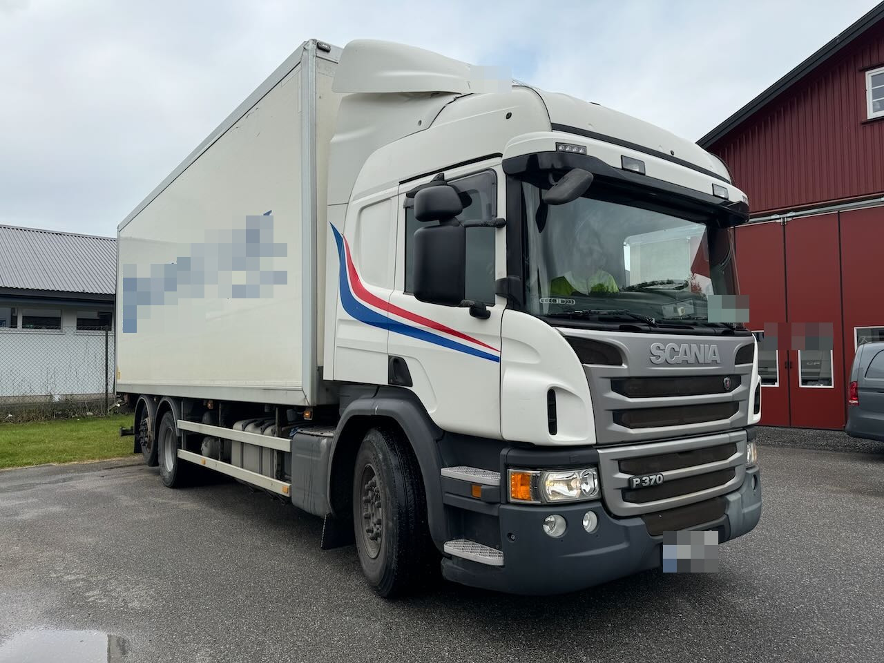 Scania P370 - Box truck: picture 1 Scania P370 - Box truck: picture 1