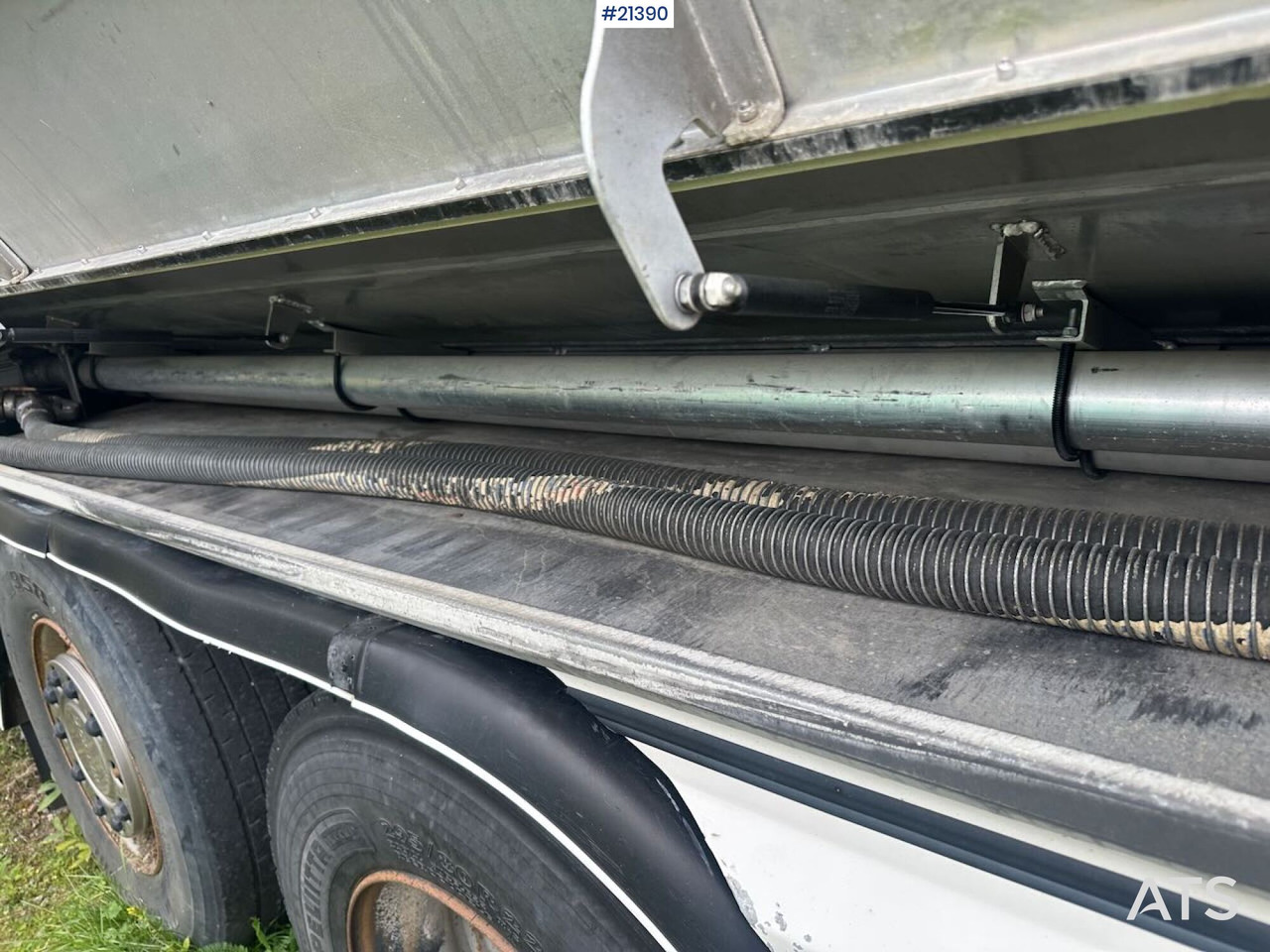 Tank truck Scania R380 6x2 tankbil m/ eurotank påbygg: picture 34 Tank truck Scania R380 6x2 tankbil m/ eurotank påbygg: picture 34