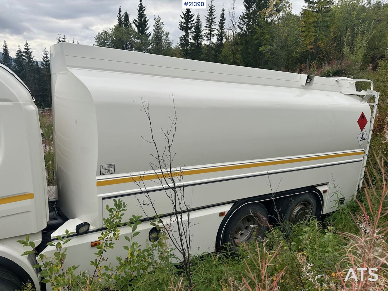 Tank truck Scania R380 6x2 tankbil m/ eurotank påbygg: picture 7 Tank truck Scania R380 6x2 tankbil m/ eurotank påbygg: picture 7