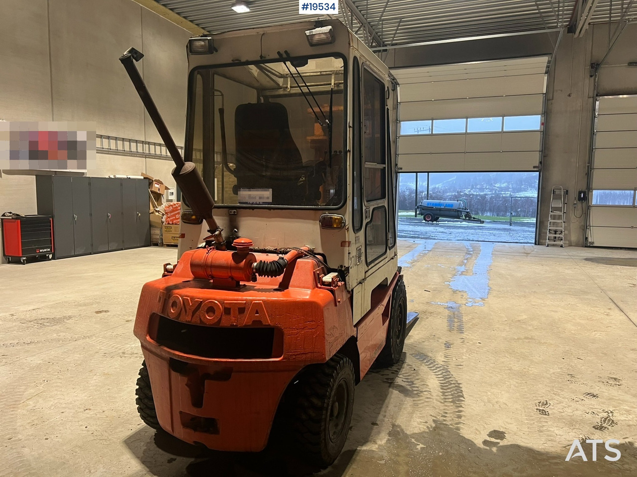 Toyota 3FD33 - Forklift: picture 5 Toyota 3FD33 - Forklift: picture 5