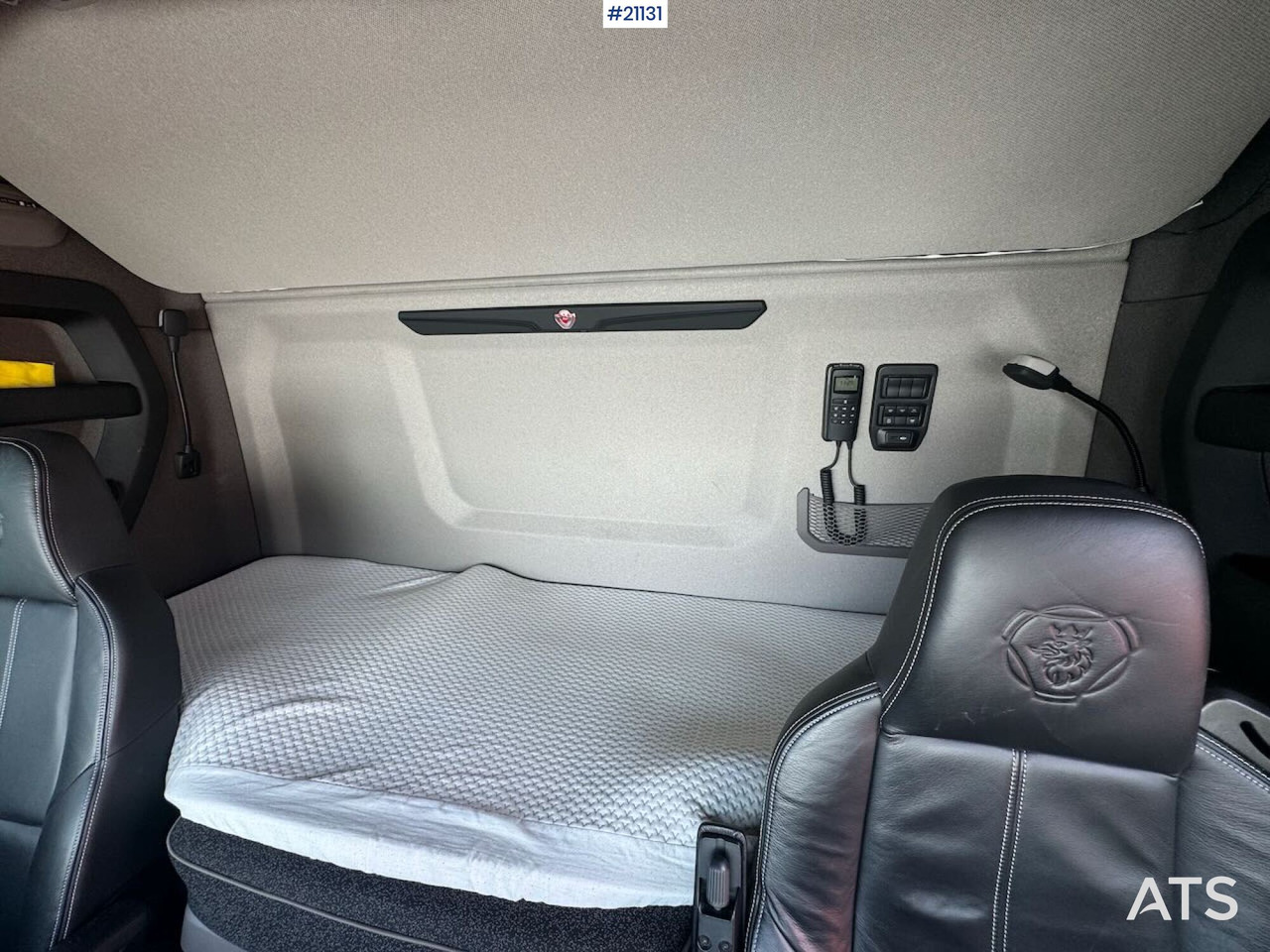 Tractor unit Scania S660: picture 19