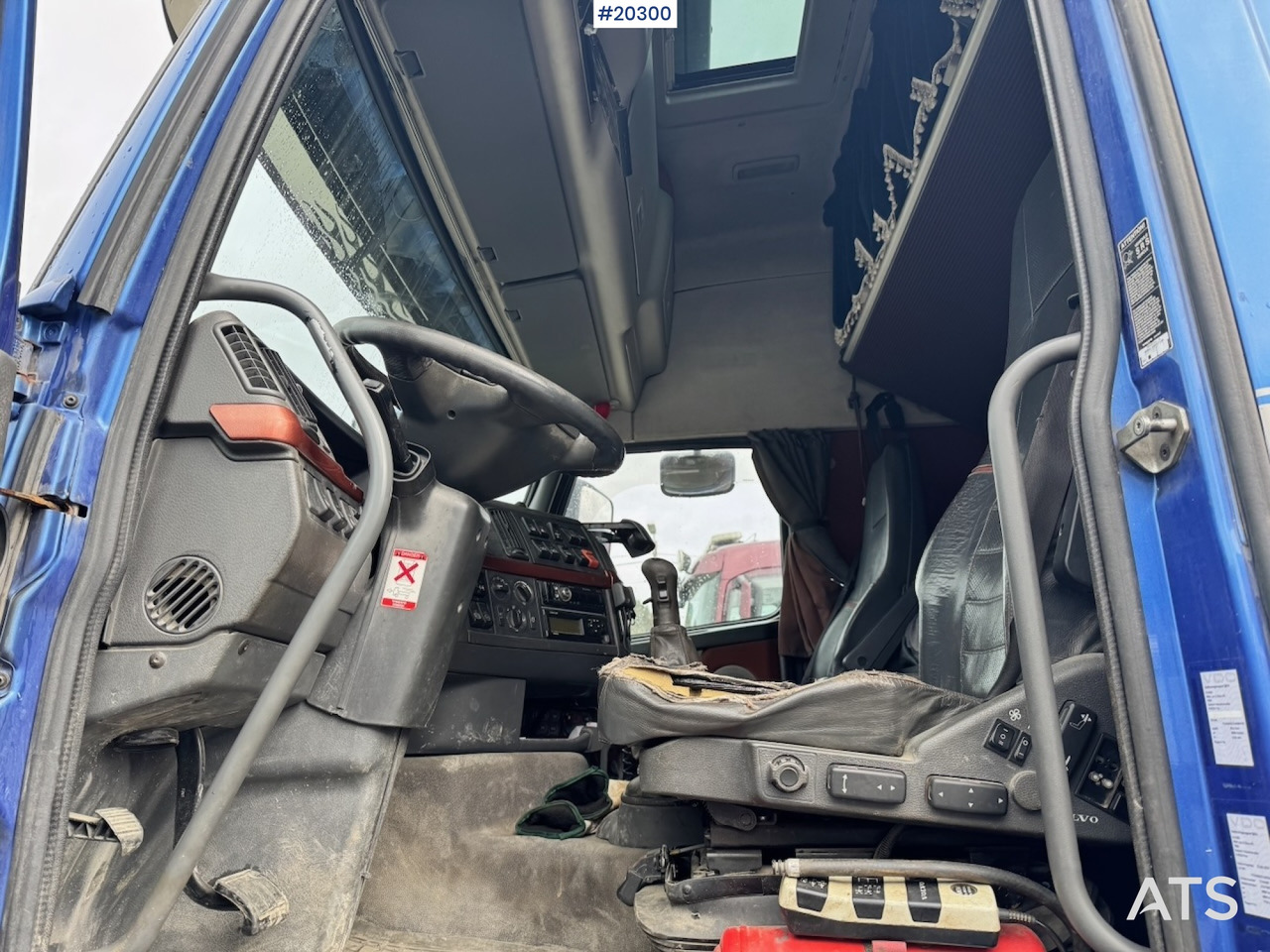 Tractor unit Volvo FH16: picture 18