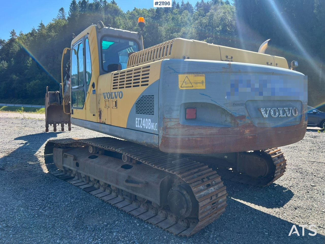 Crawler excavator Volvo EC240: picture 11