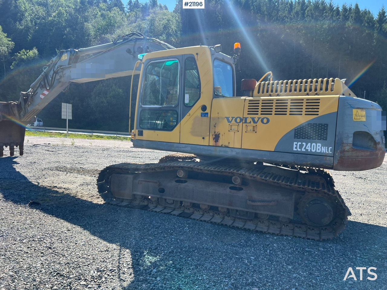 Crawler excavator Volvo EC240: picture 12
