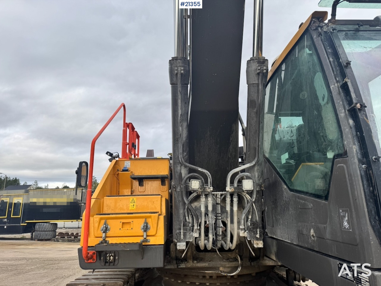 Crawler excavator Volvo EC300 EL: picture 17