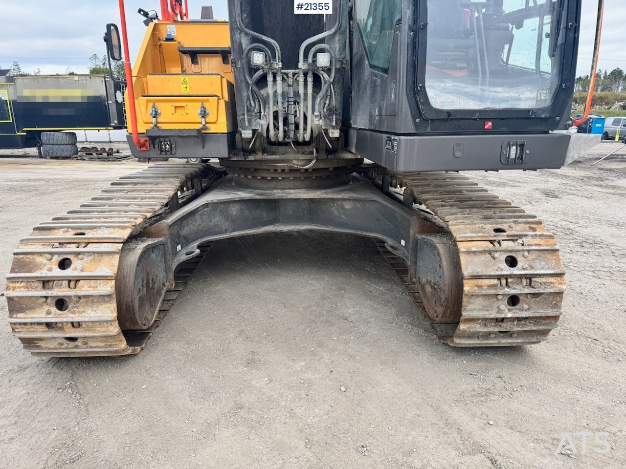 Crawler excavator Volvo EC300 EL: picture 15