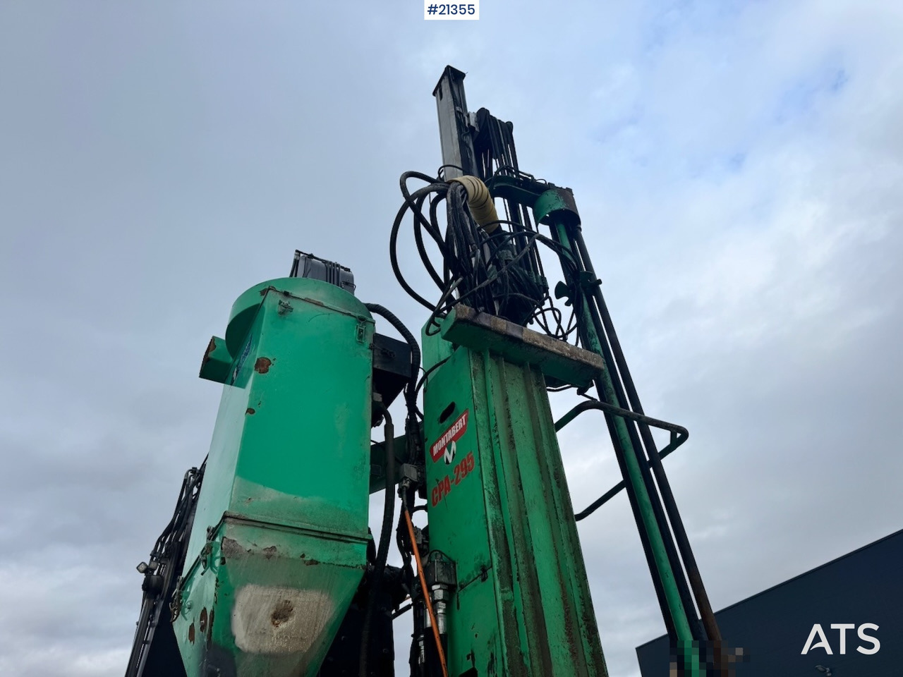 Crawler excavator Volvo EC300 EL: picture 47