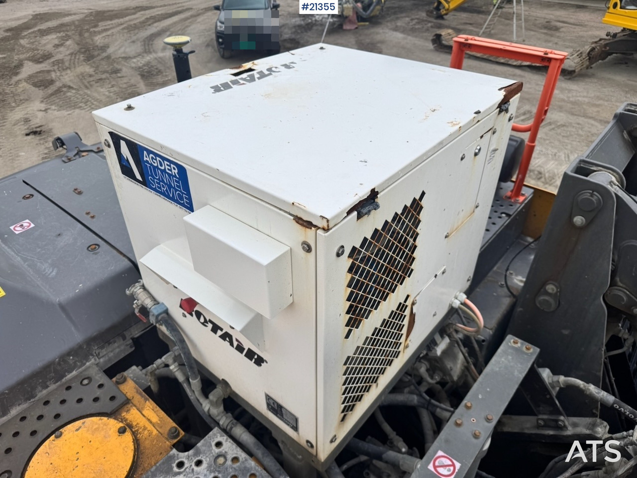 Crawler excavator Volvo EC300 EL: picture 27