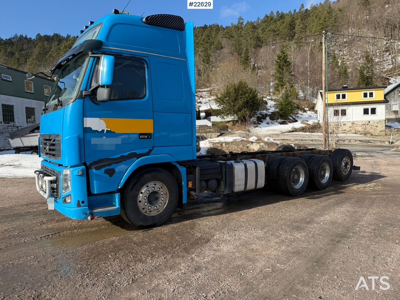 Volvo FH16 8x4 tridem chassis rep.objekt - Cab chassis truck: picture 3 Volvo FH16 8x4 tridem chassis rep.objekt - Cab chassis truck: picture 3
