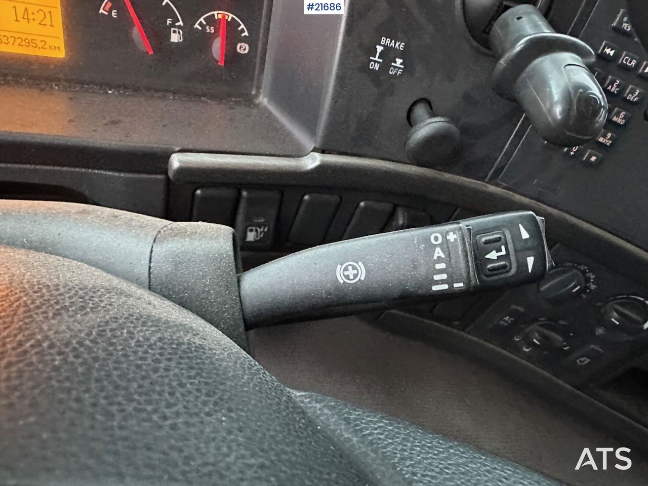 Leasing of Volvo FM12 Globetrotter 6x4 kranbil m/ bak montert 18 t/m kran og vinsj. SE VIDEO Volvo FM12 Globetrotter 6x4 kranbil m/ bak montert 18 t/m kran og vinsj. SE VIDEO: picture 47 Leasing of Volvo FM12 Globetrotter 6x4 kranbil m/ bak montert 18 t/m kran og vinsj. SE VIDEO Volvo FM12 Globetrotter 6x4 kranbil m/ bak montert 18 t/m kran og vinsj. SE VIDEO: picture 47