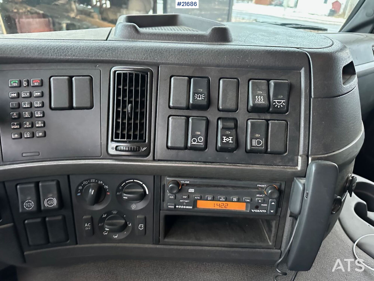 Leasing of Volvo FM12 Globetrotter 6x4 kranbil m/ bak montert 18 t/m kran og vinsj. SE VIDEO Volvo FM12 Globetrotter 6x4 kranbil m/ bak montert 18 t/m kran og vinsj. SE VIDEO: picture 49 Leasing of Volvo FM12 Globetrotter 6x4 kranbil m/ bak montert 18 t/m kran og vinsj. SE VIDEO Volvo FM12 Globetrotter 6x4 kranbil m/ bak montert 18 t/m kran og vinsj. SE VIDEO: picture 49