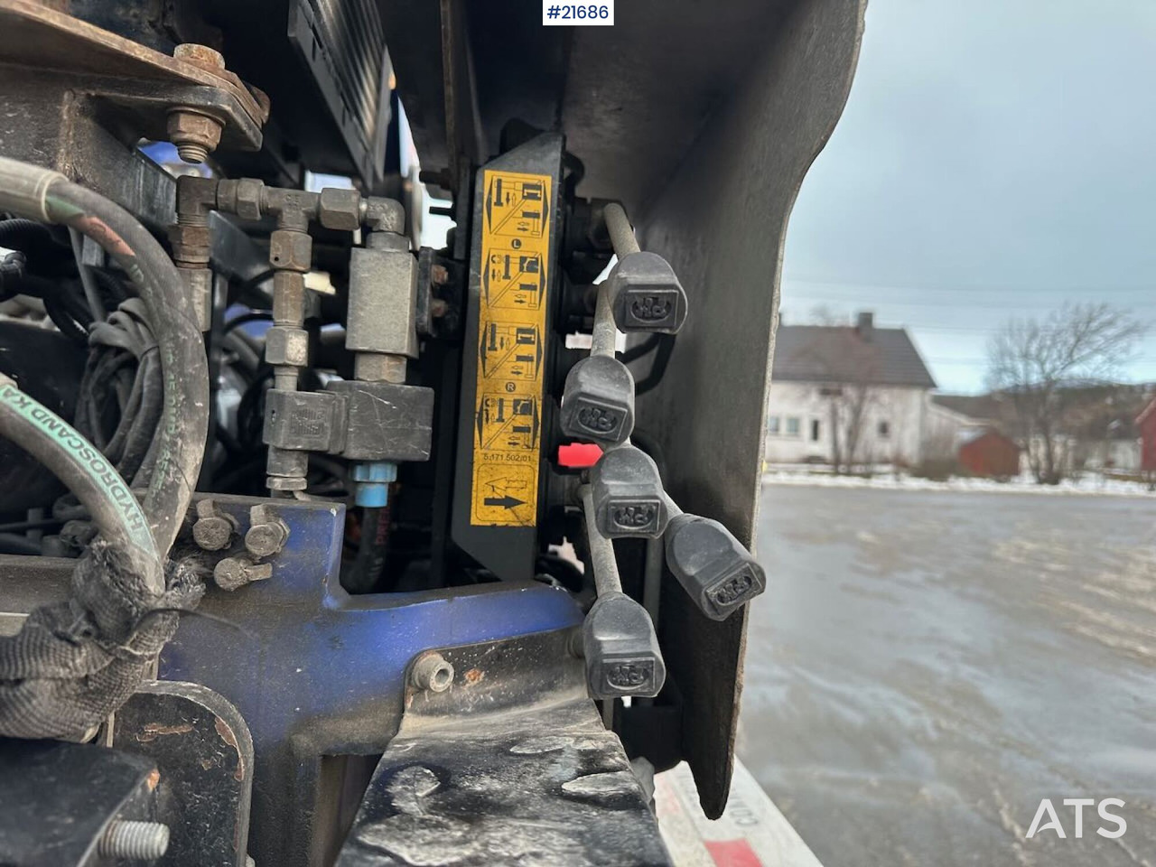 Leasing of Volvo FM12 Globetrotter 6x4 kranbil m/ bak montert 18 t/m kran og vinsj. SE VIDEO Volvo FM12 Globetrotter 6x4 kranbil m/ bak montert 18 t/m kran og vinsj. SE VIDEO: picture 33 Leasing of Volvo FM12 Globetrotter 6x4 kranbil m/ bak montert 18 t/m kran og vinsj. SE VIDEO Volvo FM12 Globetrotter 6x4 kranbil m/ bak montert 18 t/m kran og vinsj. SE VIDEO: picture 33