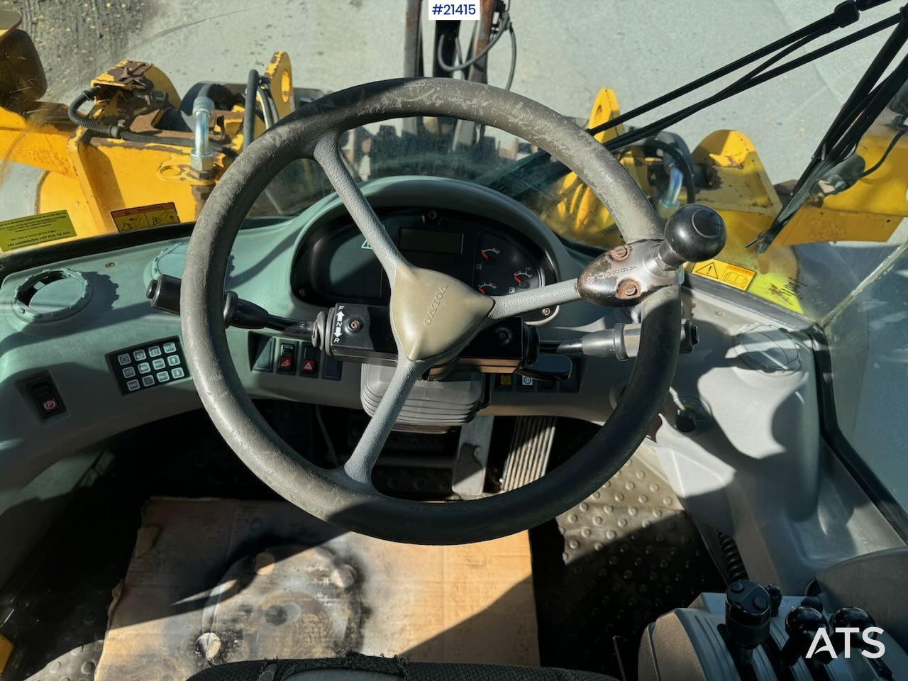 Wheel loader Volvo L110E: picture 30