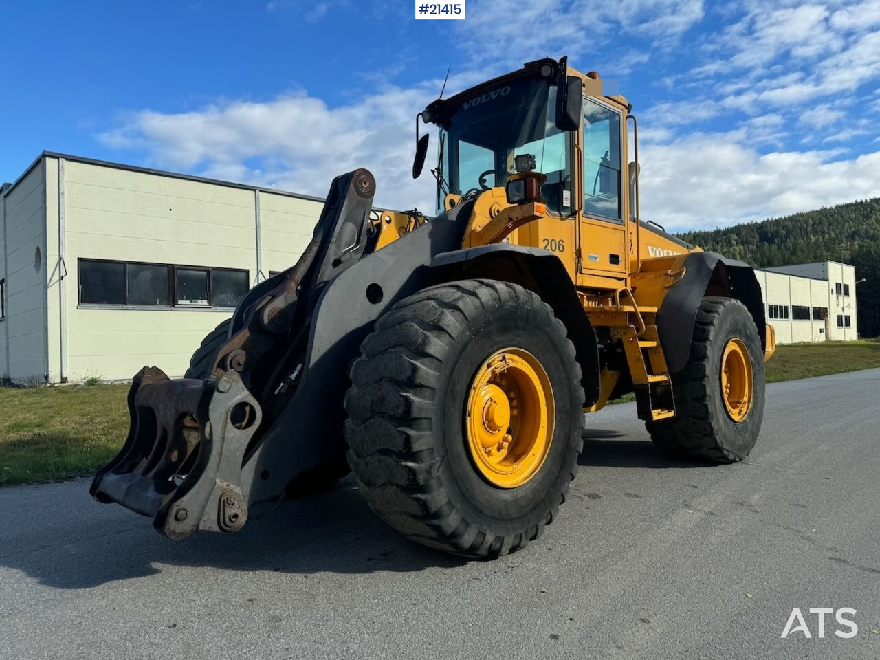 Volvo L110E - Wheel loader: picture 1 Volvo L110E - Wheel loader: picture 1