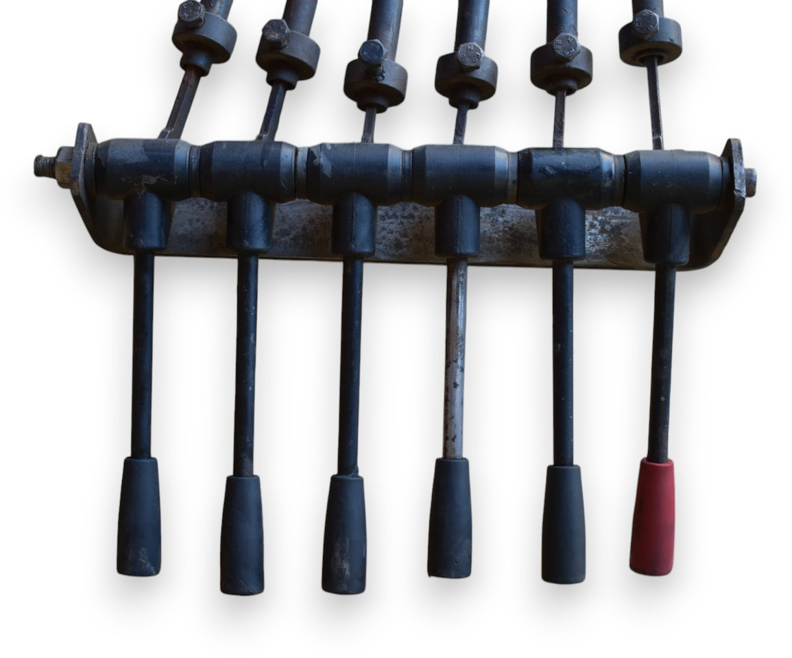 HIAB bilateral levers for 6 functions MBH-U - Spare parts for Loader crane: picture 3 HIAB bilateral levers for 6 functions MBH-U - Spare parts for Loader crane: picture 3