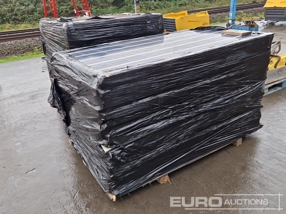 2 Pallets of Solar Pannels - Construction equipment: picture 4 2 Pallets of Solar Pannels - Construction equipment: picture 4