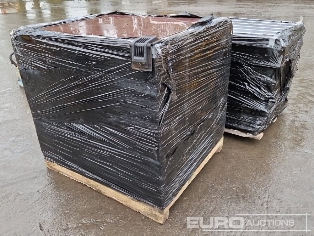 2 Pallets of Solar Pannels - Construction equipment: picture 3 2 Pallets of Solar Pannels - Construction equipment: picture 3