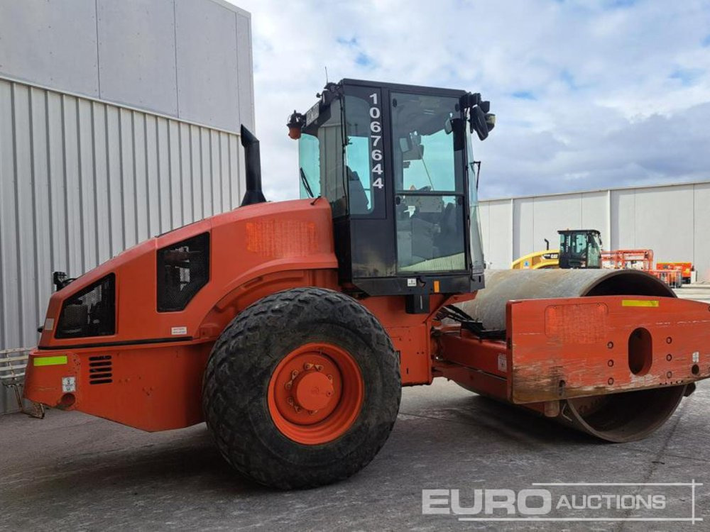 2011 CAT CS74 - Roller: picture 3 2011 CAT CS74 - Roller: picture 3