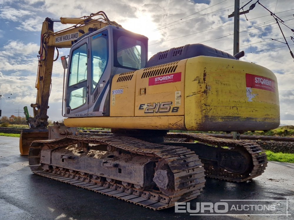 2011 New Holland E215B - Crawler excavator: picture 3 2011 New Holland E215B - Crawler excavator: picture 3