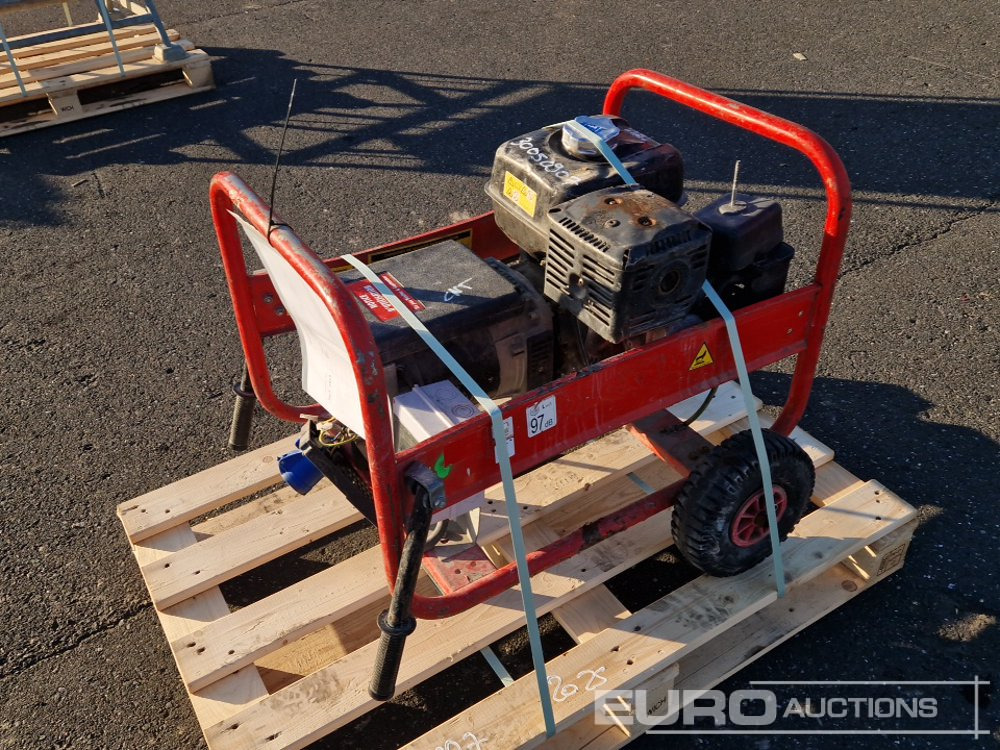 2011 Pramac E8000 - Generator set: picture 3 2011 Pramac E8000 - Generator set: picture 3