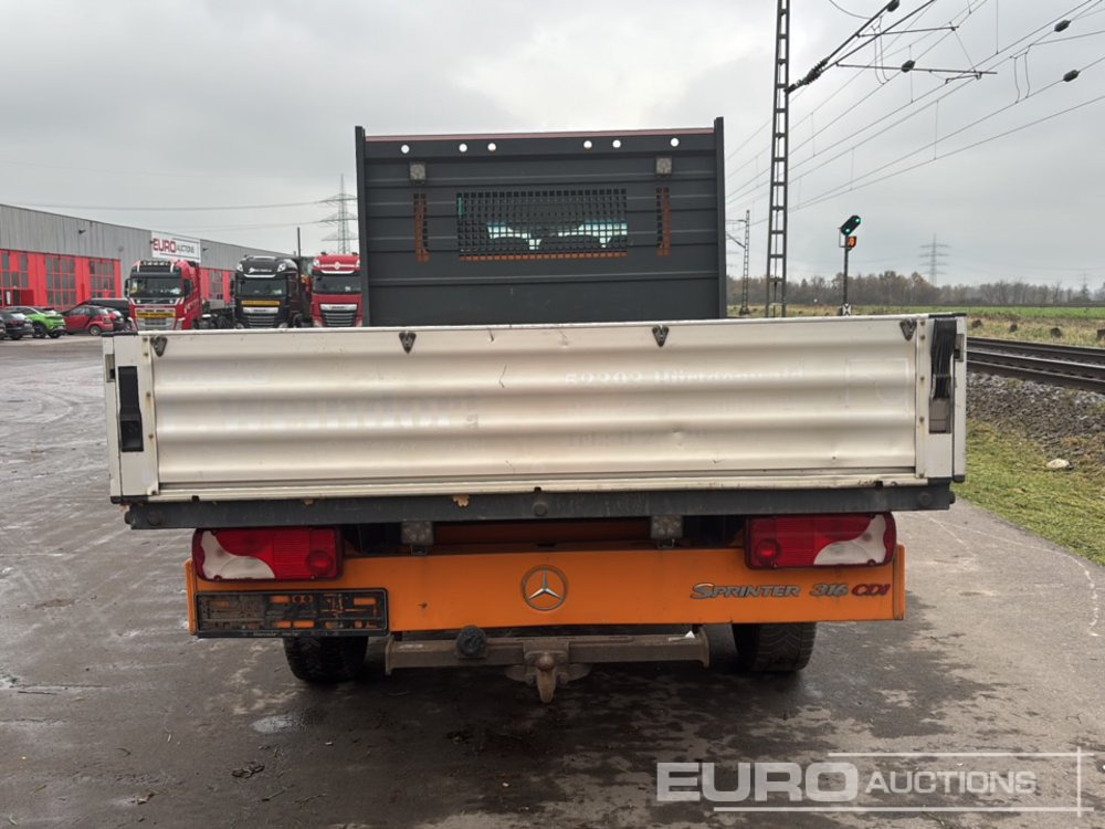 2012 Mercedes Benz Sprinter - Flatbed van: picture 4 2012 Mercedes Benz Sprinter - Flatbed van: picture 4