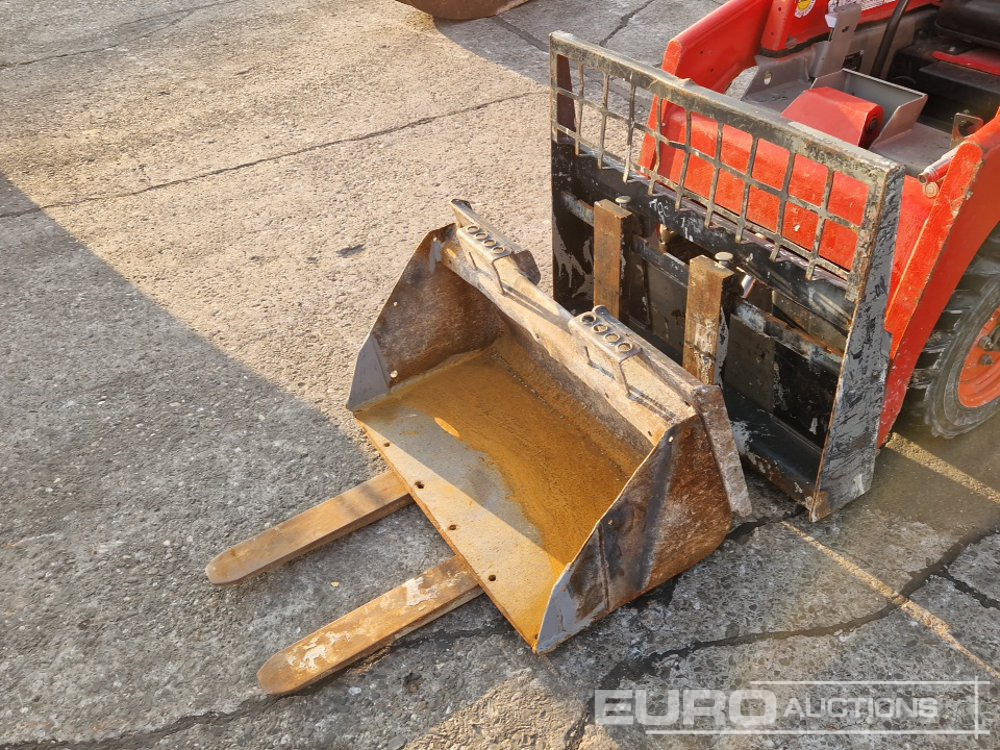 Skid steer loader 2013 Bobcat S70: picture 11