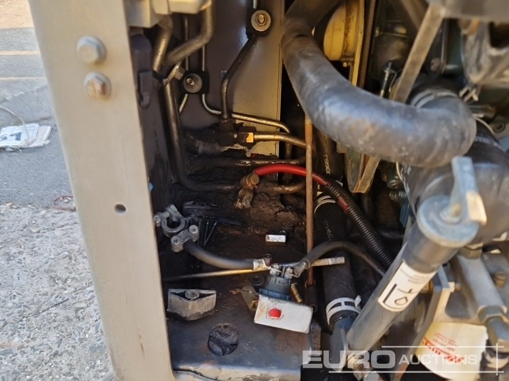 Skid steer loader 2013 Bobcat S70: picture 21