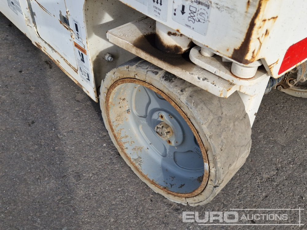 2013 Genie GS3232 - Aerial platform: picture 5 2013 Genie GS3232 - Aerial platform: picture 5