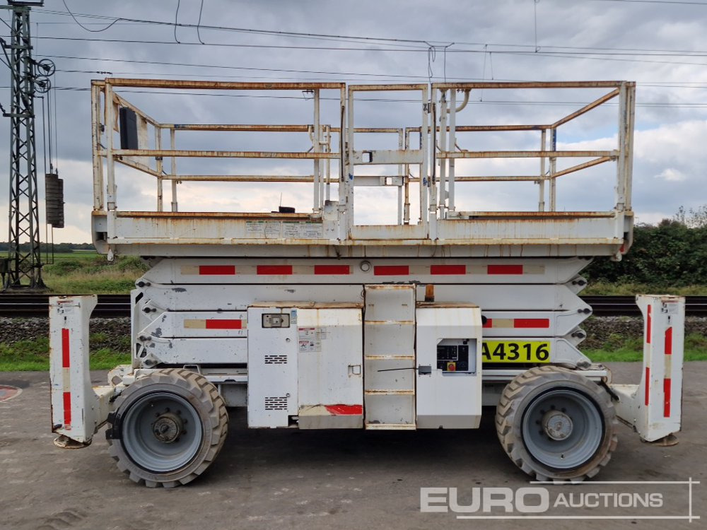 2013 Genie GS4390 RT - Aerial platform: picture 2 2013 Genie GS4390 RT - Aerial platform: picture 2
