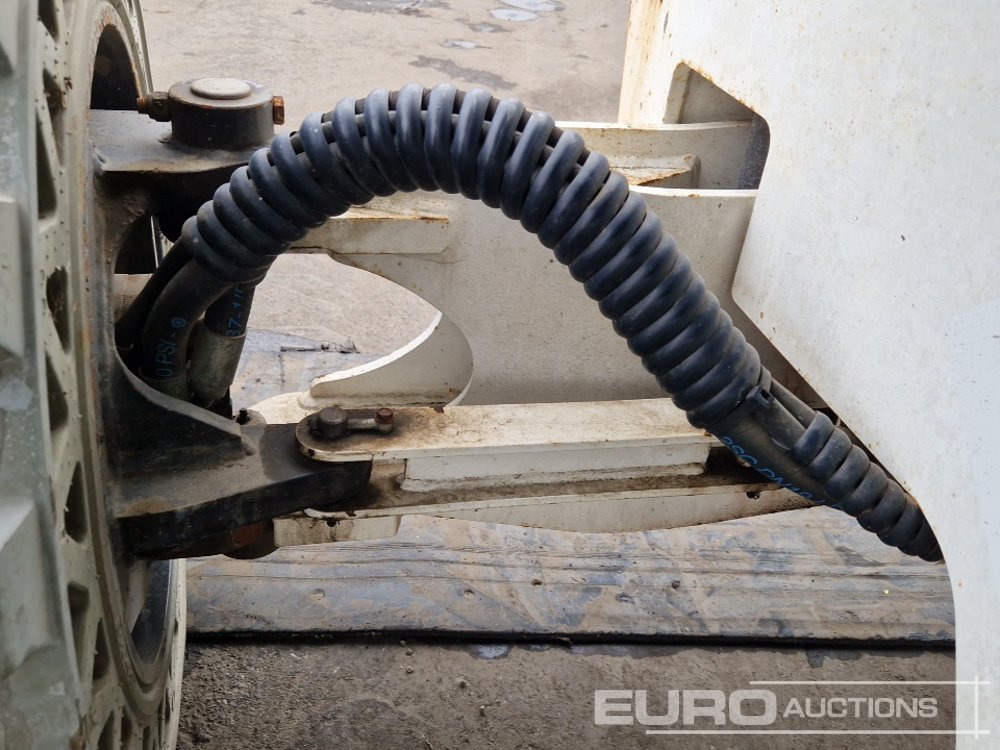 Articulated boom 2014 Haulotte HA16RTJ PRO: picture 14