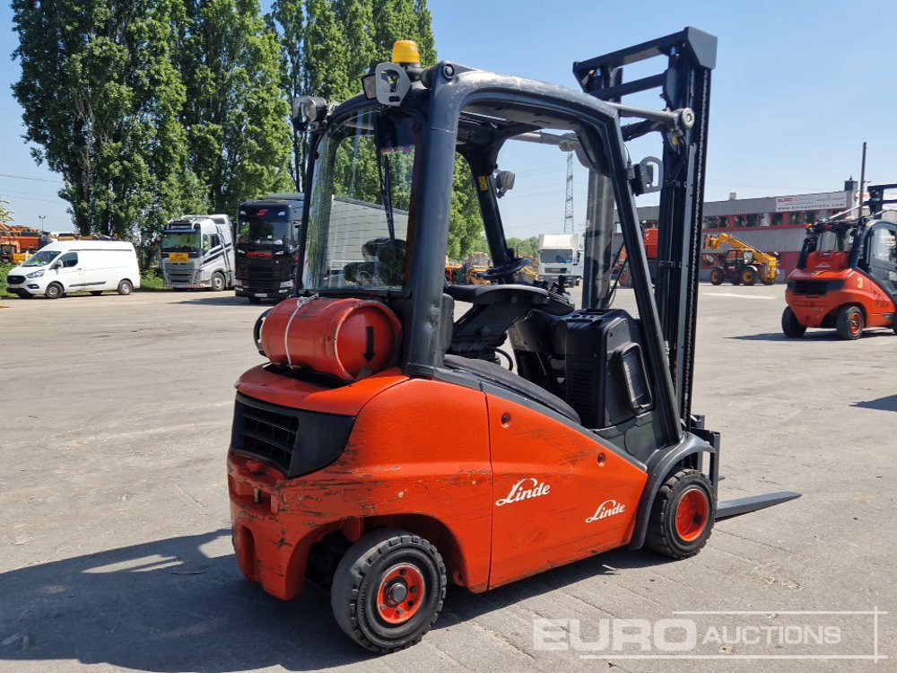 2014 Linde H20T-01 - Forklift: picture 4 2014 Linde H20T-01 - Forklift: picture 4
