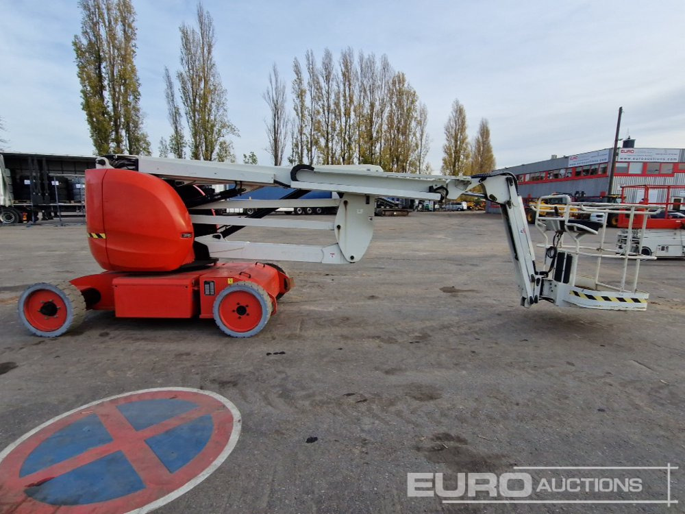 2014 Manitou 170AETJ Electric Articulated Boom Lift, 16.9m Working Height, 200kg Platform Capacity, Non Marking Tyres - Articulated boom: picture 5 2014 Manitou 170AETJ Electric Articulated Boom Lift, 16.9m Working Height, 200kg Platform Capacity, Non Marking Tyres - Articulated boom: picture 5