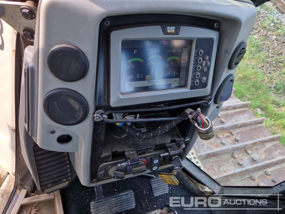 Bulldozer 2015 CAT D6N LGP: picture 37