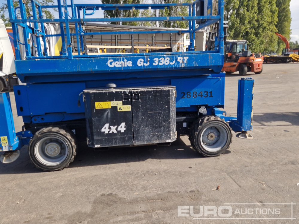 2015 Genie GS3369RT - Aerial platform: picture 5 2015 Genie GS3369RT - Aerial platform: picture 5