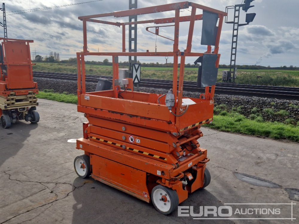 2015 SkyJack SJIII 3219 - Scissor lift: picture 3 2015 SkyJack SJIII 3219 - Scissor lift: picture 3