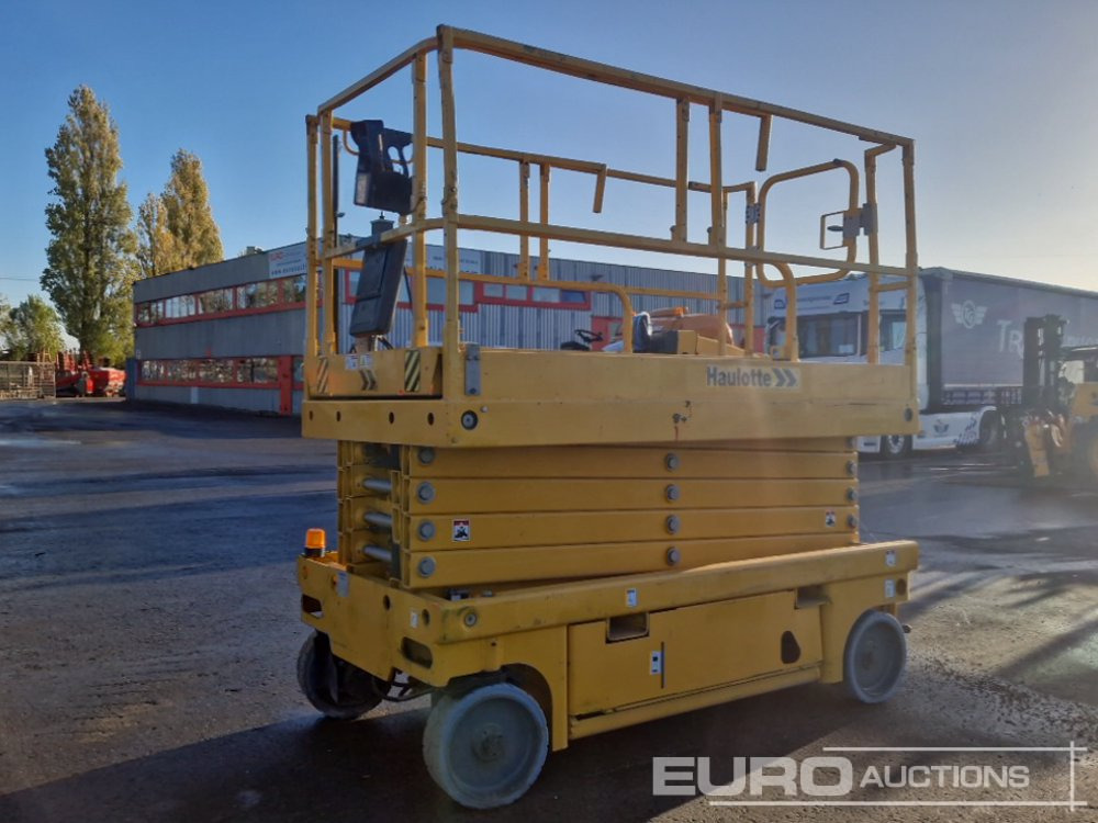 2016 Haulotte Compact 12 - Scissor lift: picture 4 2016 Haulotte Compact 12 - Scissor lift: picture 4