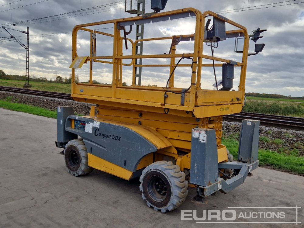 2017 Haulotte Compact 12DX - Aerial platform: picture 3 2017 Haulotte Compact 12DX - Aerial platform: picture 3