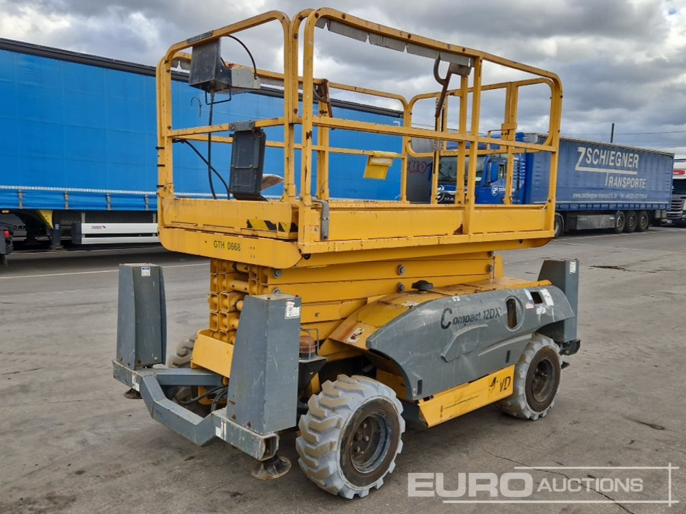 2017 Haulotte Compact 12DX - Aerial platform: picture 4 2017 Haulotte Compact 12DX - Aerial platform: picture 4