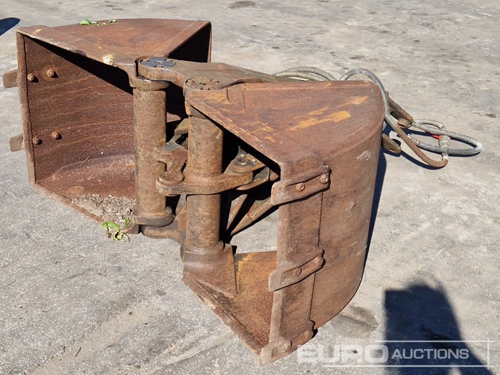 2000 Kinshofer 607.1 Clamshell Bucket - Attachment for Excavator: picture 1 2000 Kinshofer 607.1 Clamshell Bucket - Attachment for Excavator: picture 1